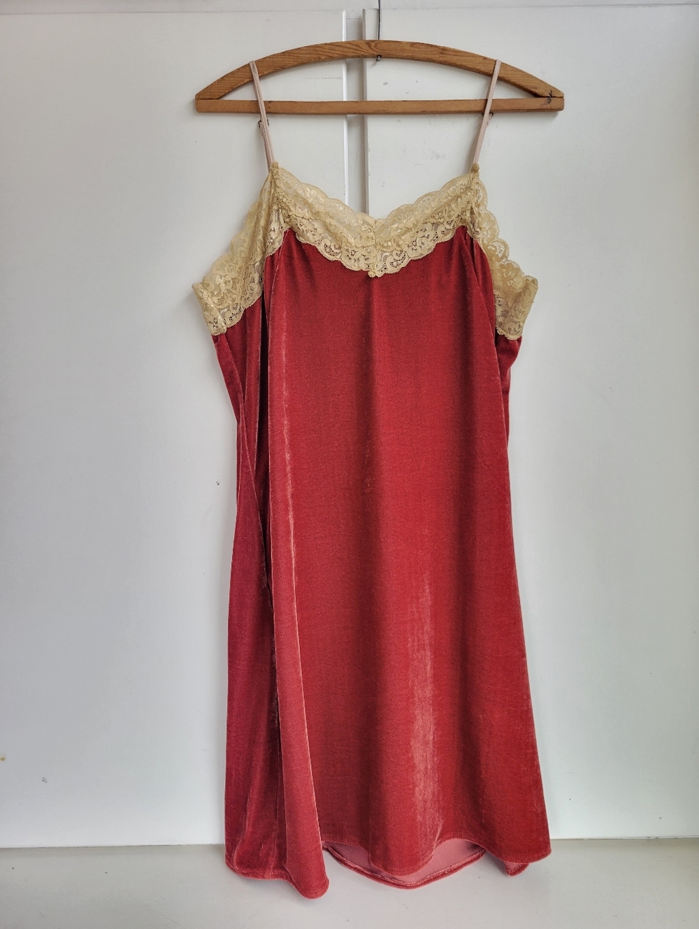 Aratta Silent Journey Velvet Slip Dress – Lace Trim Boho Romantic Whimsygoth M